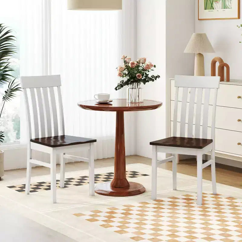 Siège concave et pieds de chaise en hévéa
