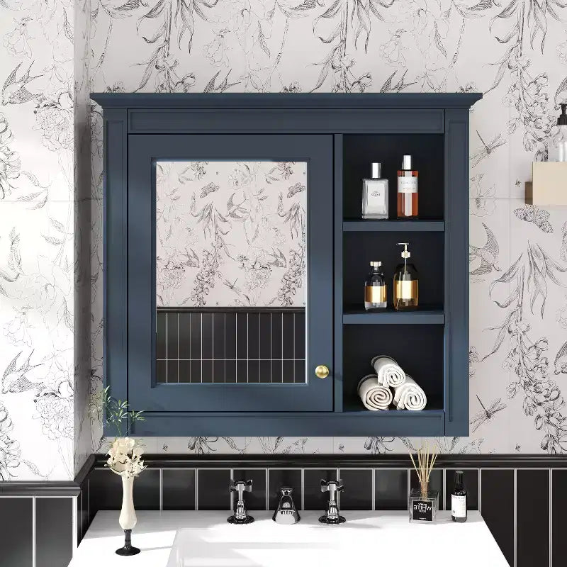 Avec miroir et étagères ouvertes