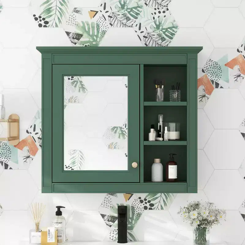 Avec miroir et étagères ouvertes