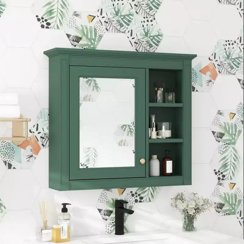 Avec miroir et étagères ouvertes