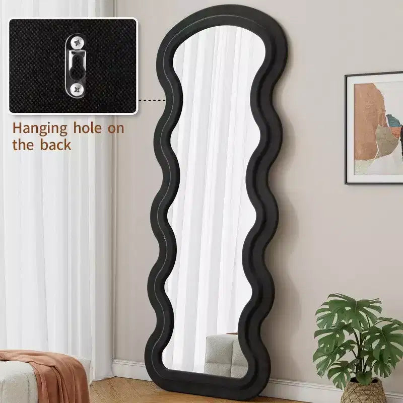 Miroir en pied avec cadre en bois